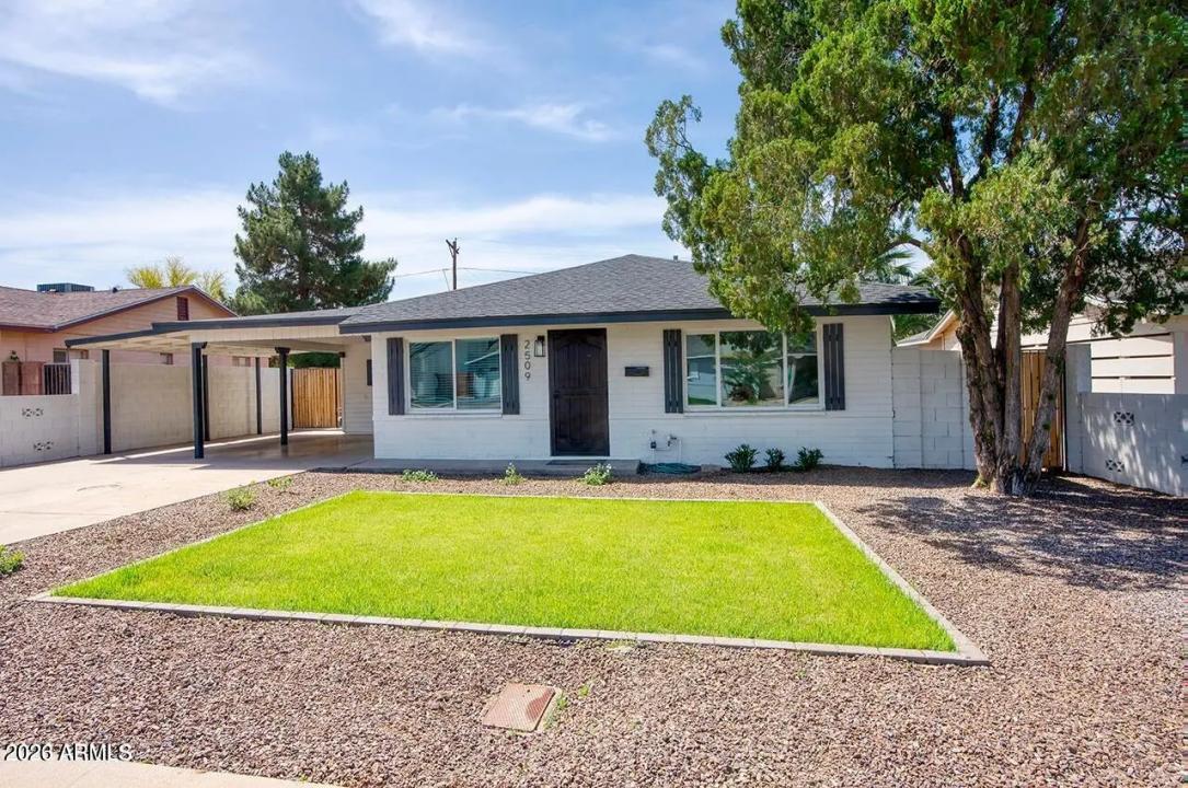 Real Estate Picture 2