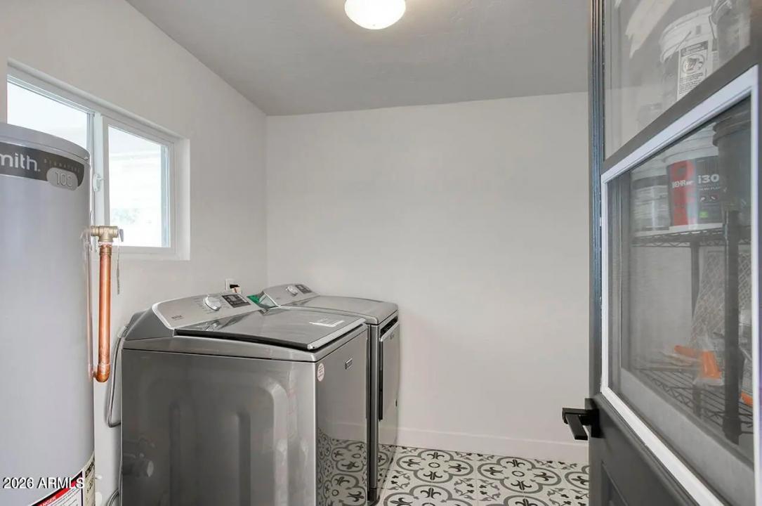 Real Estate Picture 32