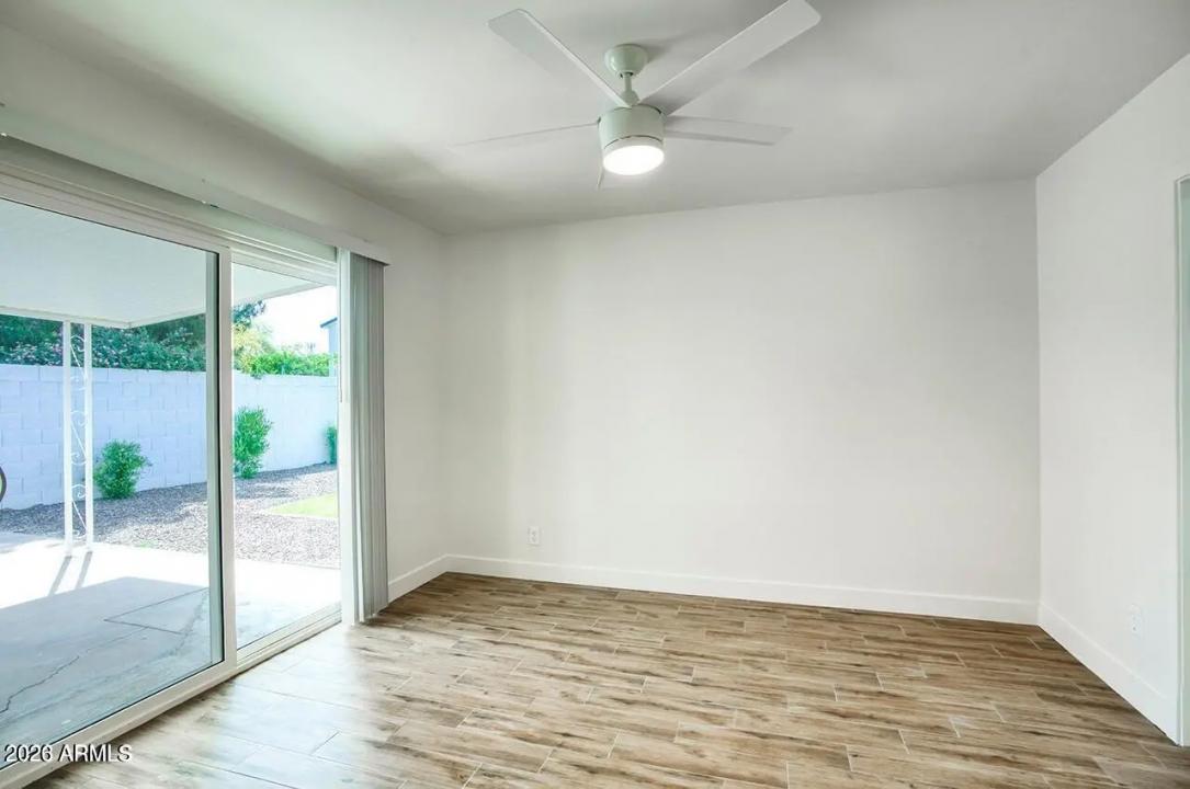 Real Estate Picture 23