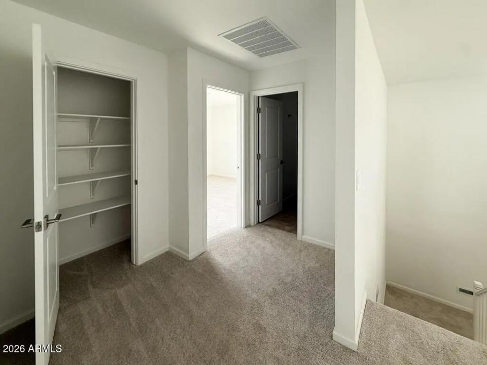 Real Estate Picture 12