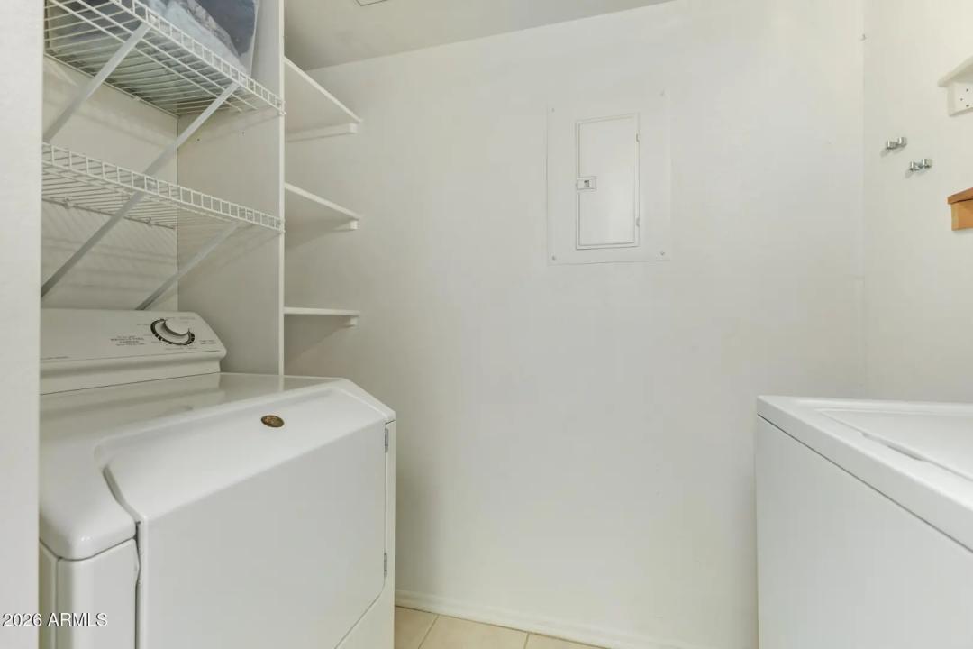 Real Estate Picture 18