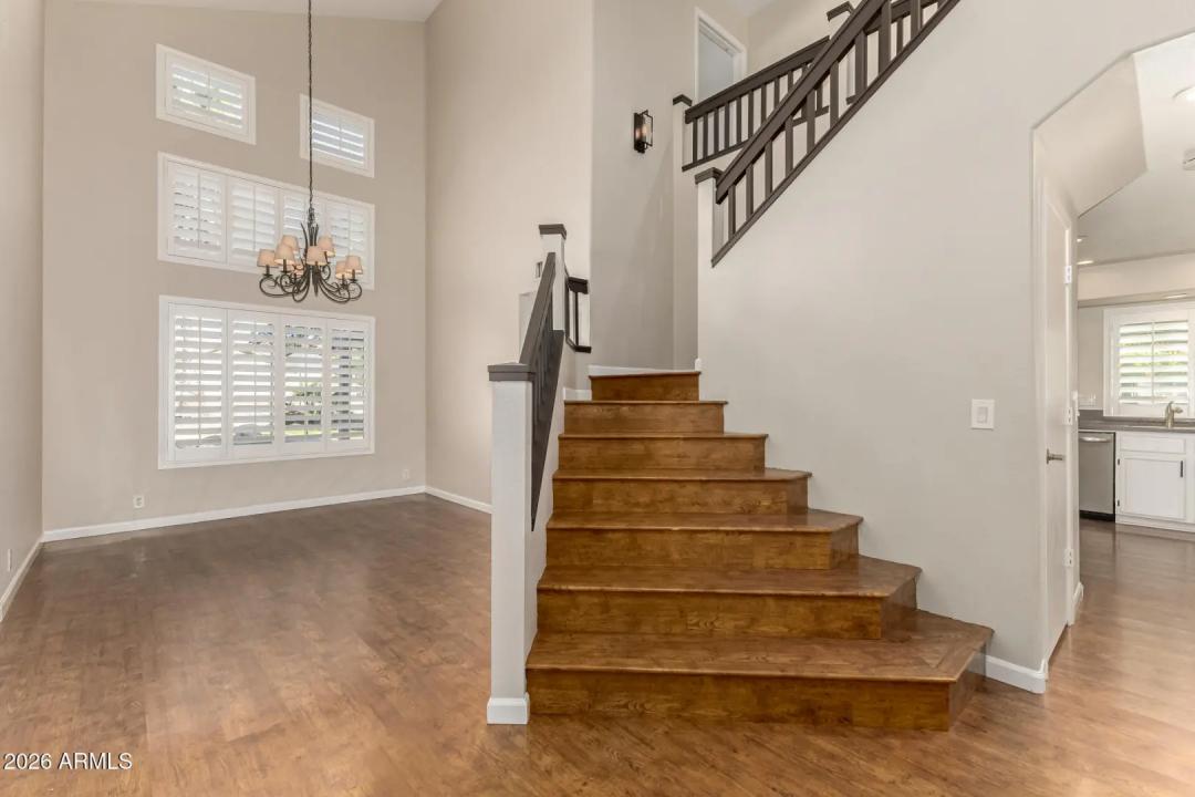 Real Estate Picture 5