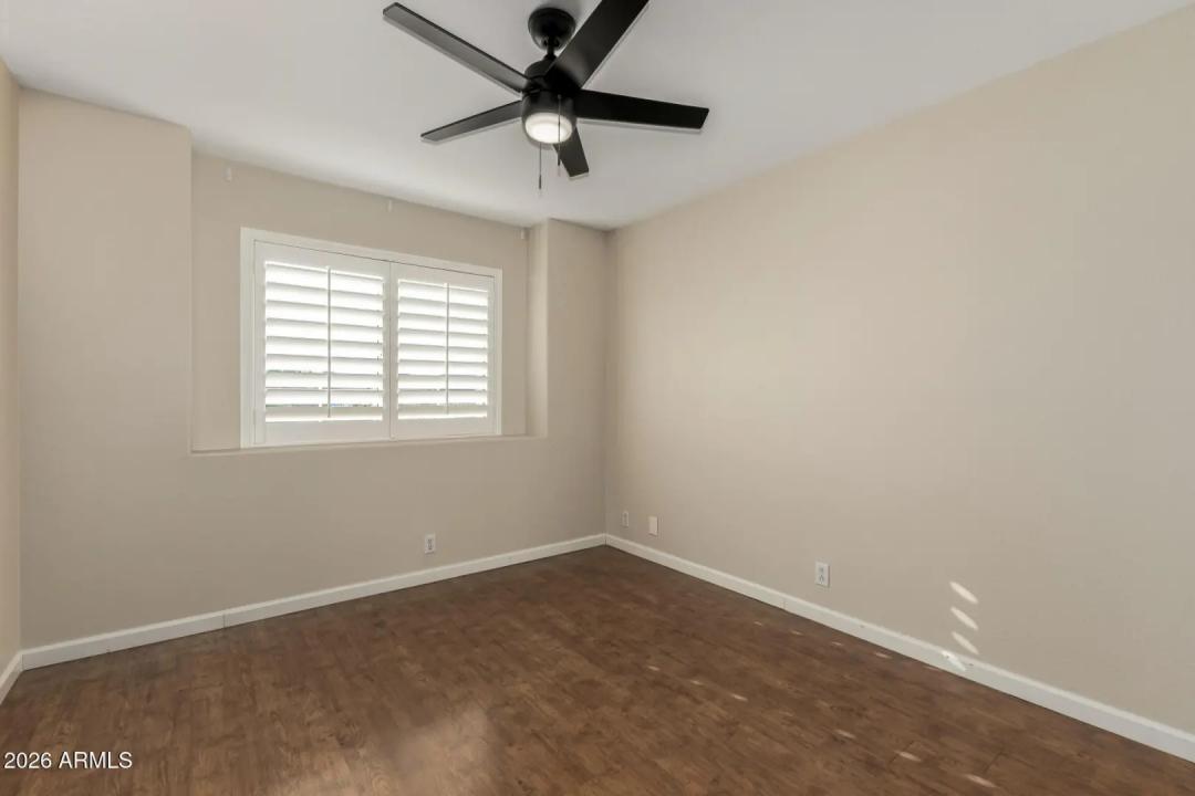 Real Estate Picture 13