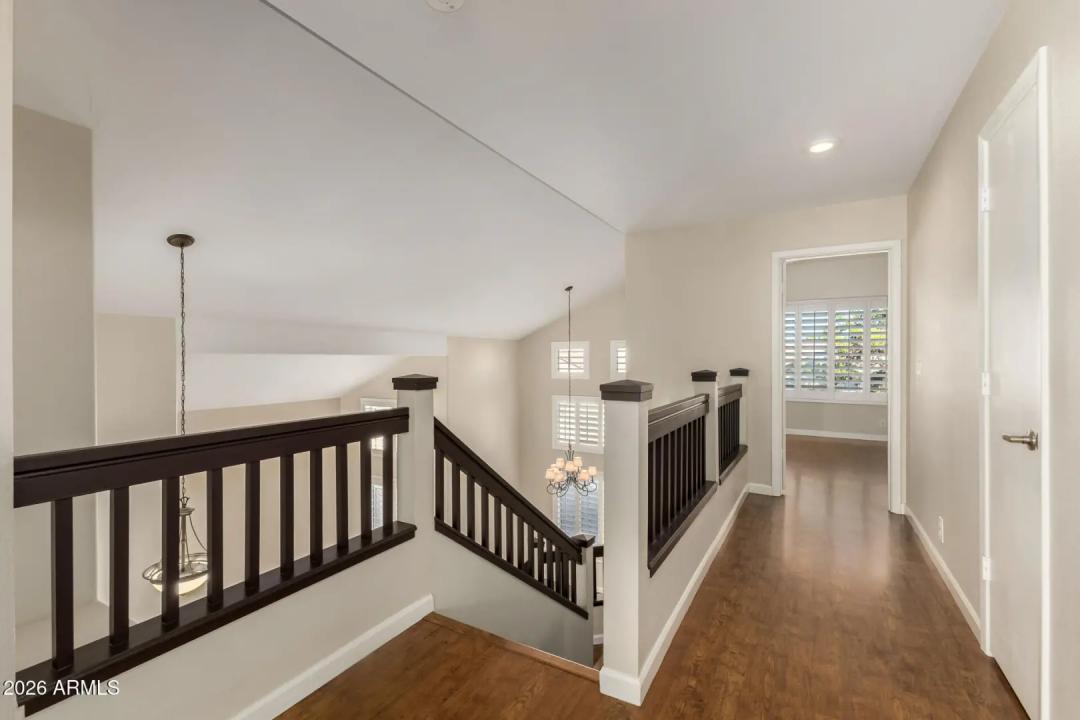 Real Estate Picture 8