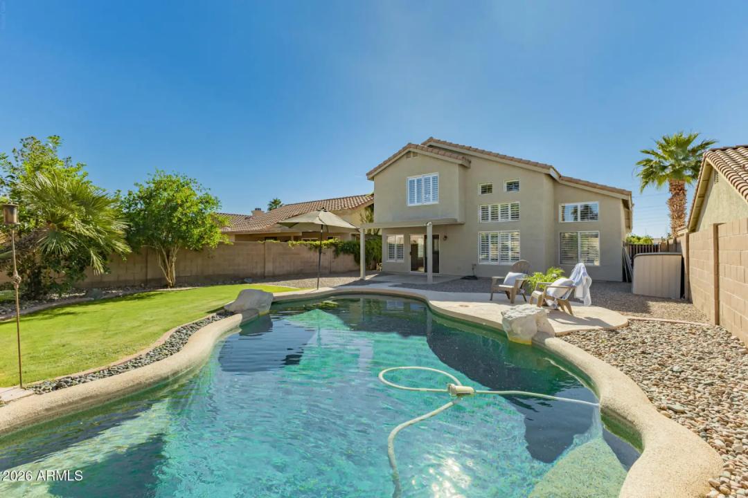 Real Estate Picture 1