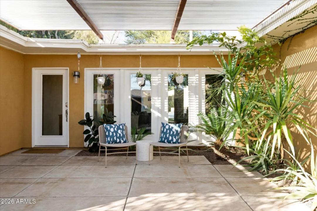 Real Estate Picture 42