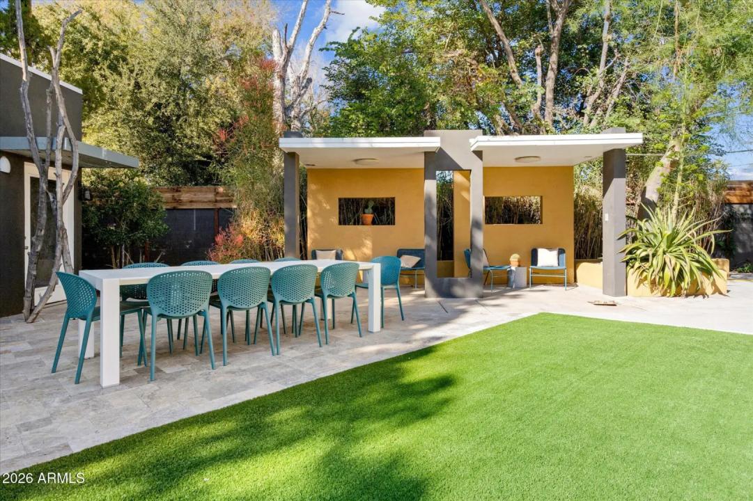 Real Estate Picture 37