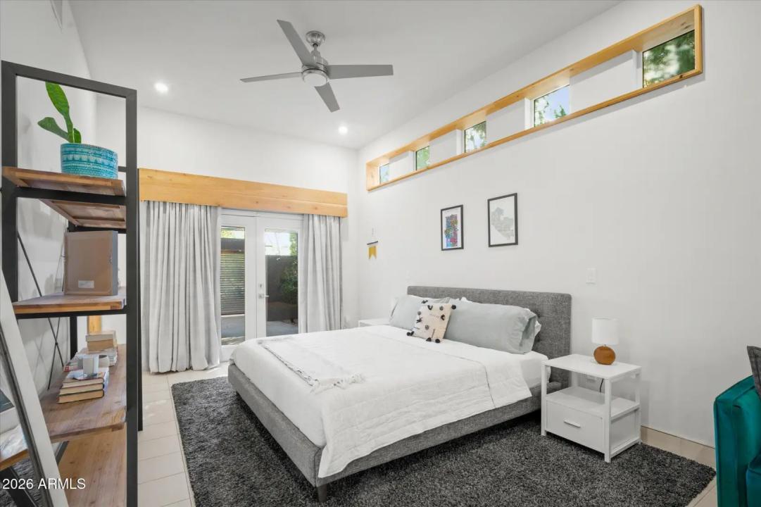 Real Estate Picture 15