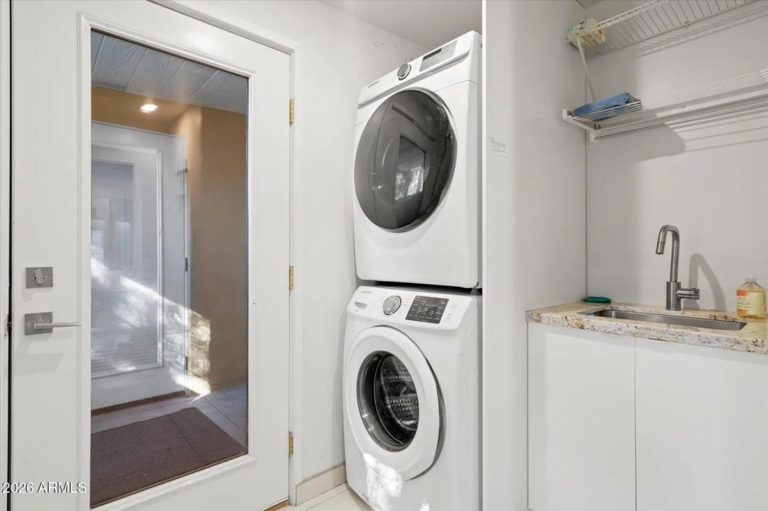 Real Estate Picture 32