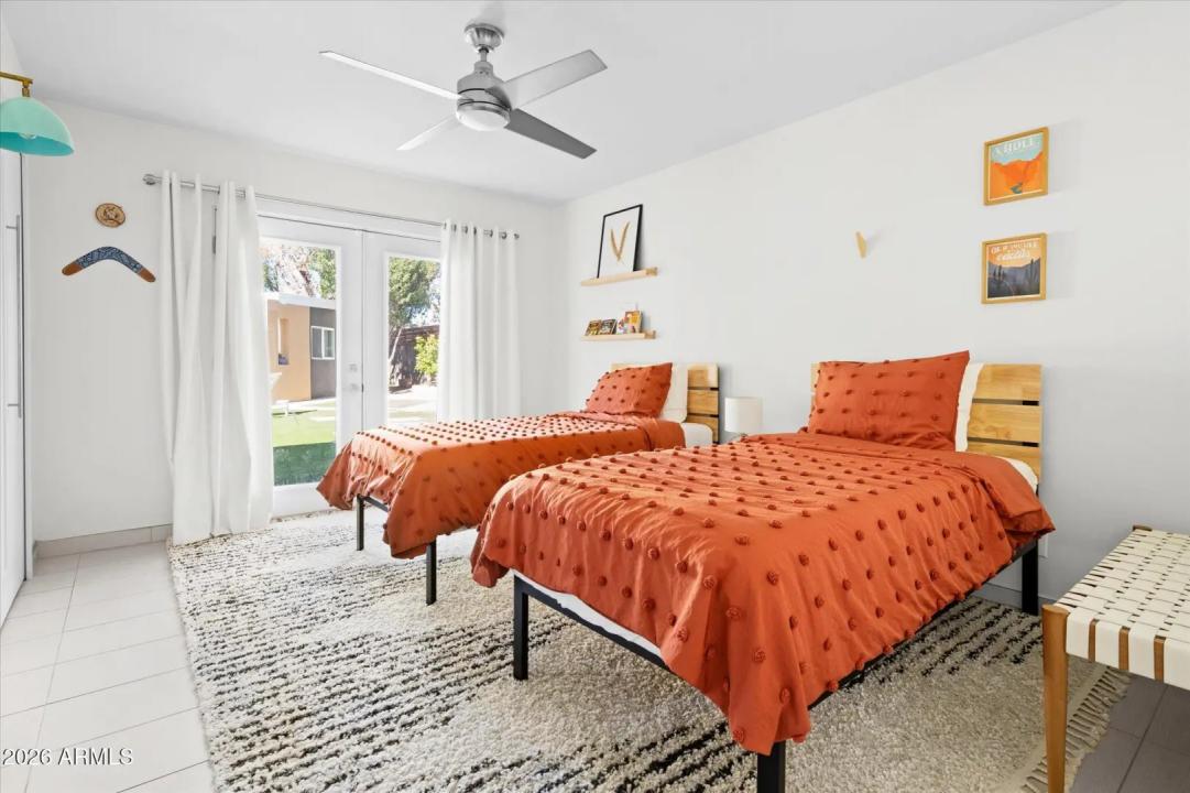 Real Estate Picture 17