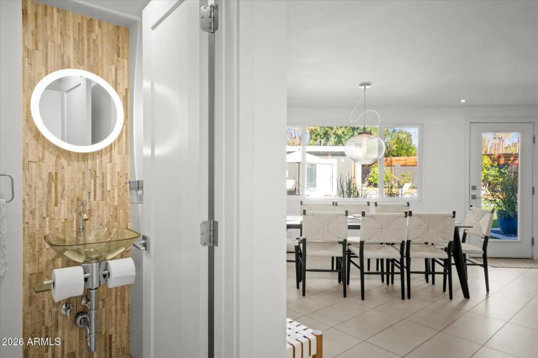 Real Estate Picture 28