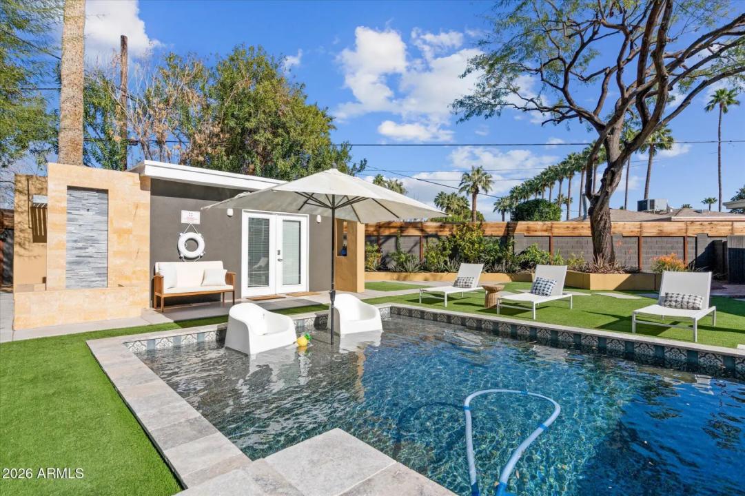 Real Estate Picture 36