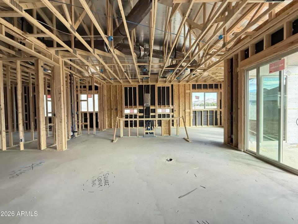 Real Estate Picture 7