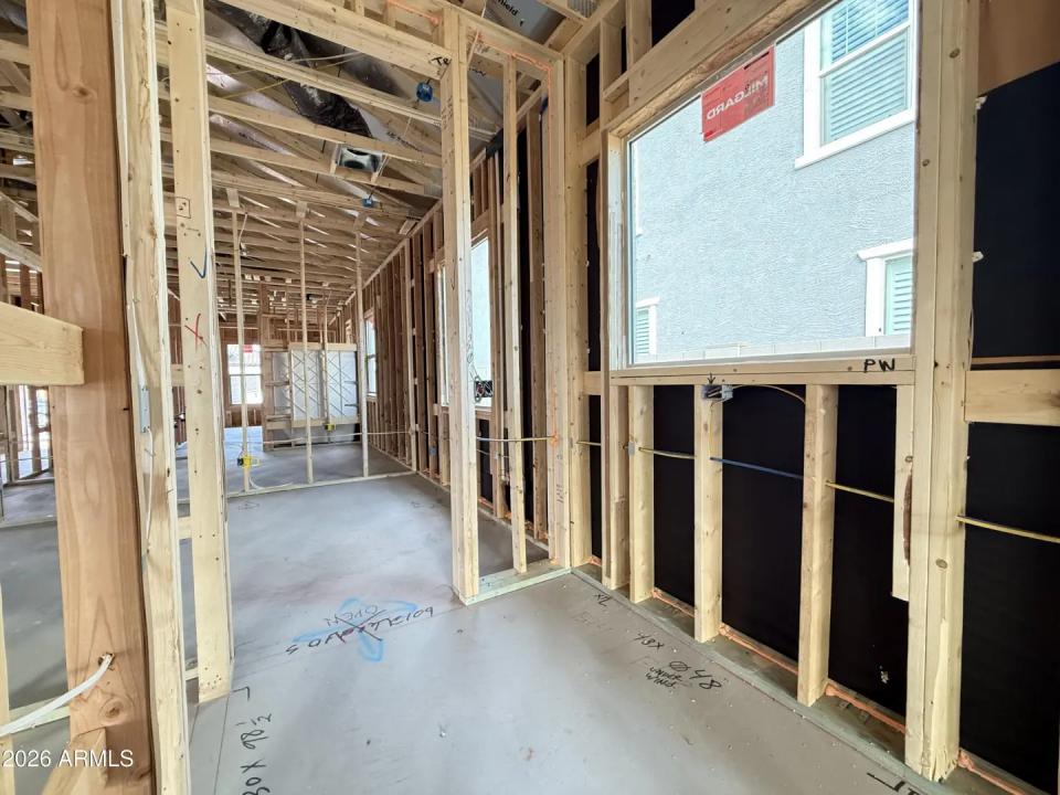 Real Estate Picture 8