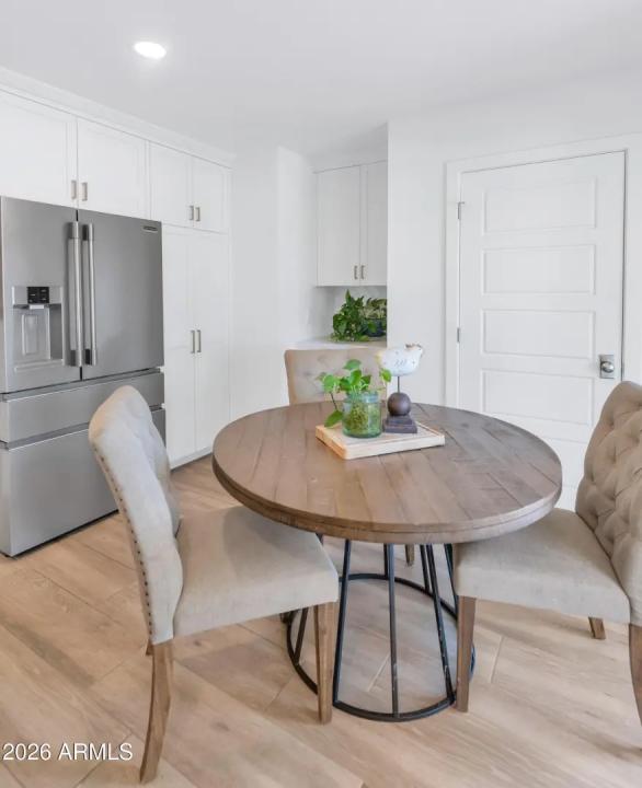 Real Estate Picture 15