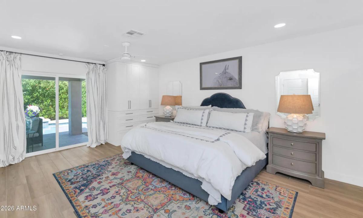 Real Estate Picture 18