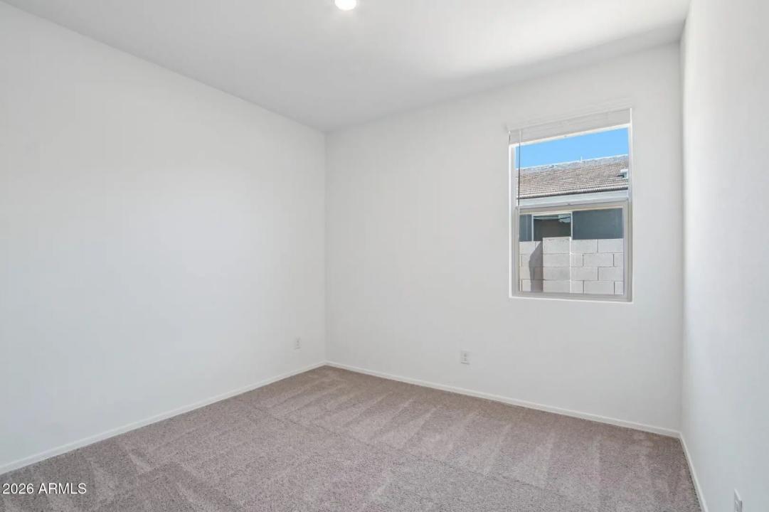 Real Estate Picture 19