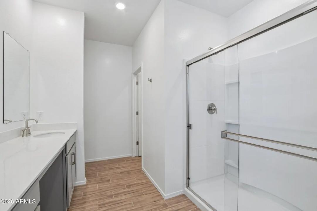 Real Estate Picture 29