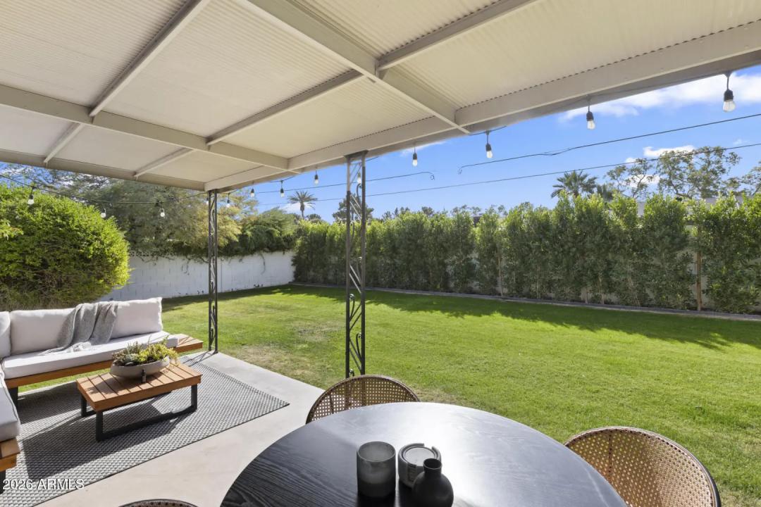 Real Estate Picture 19