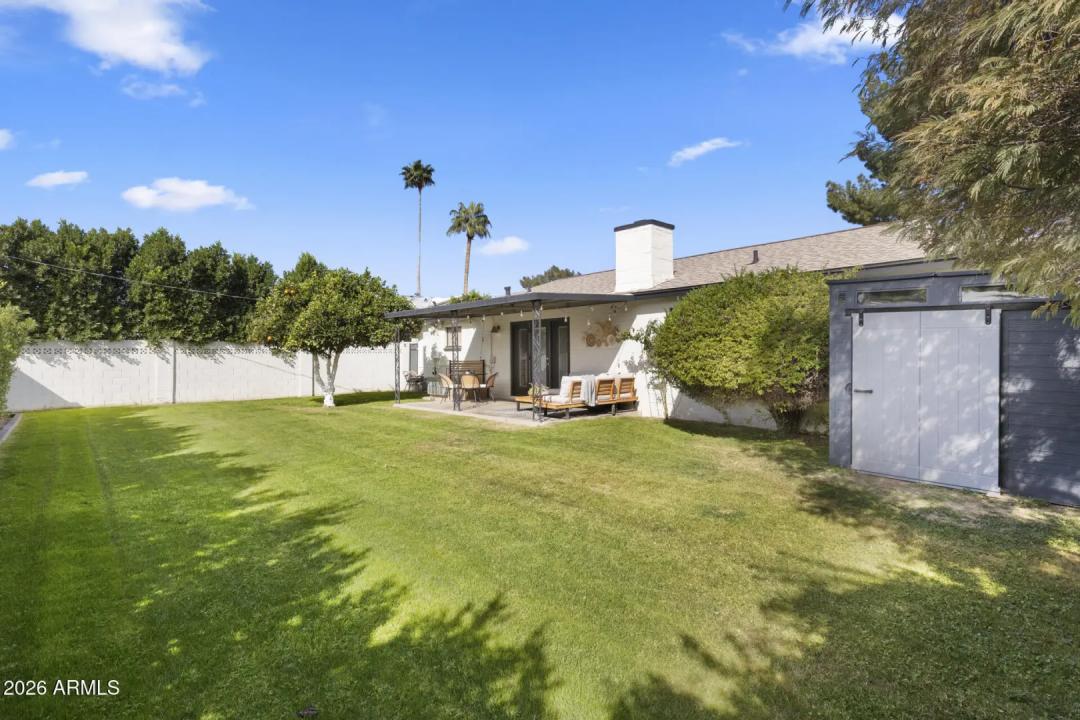 Real Estate Picture 22