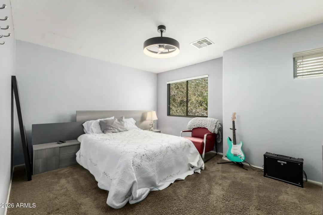 Real Estate Picture 30