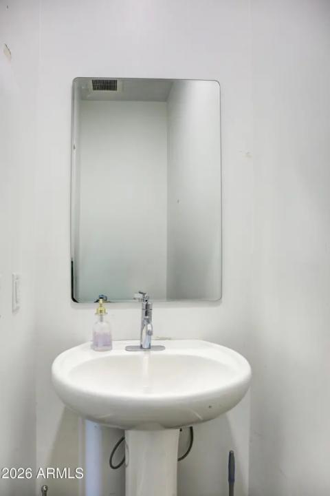 Real Estate Picture 9