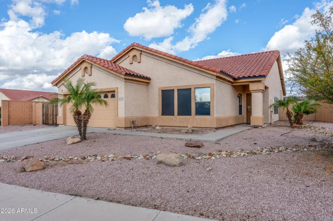 Real Estate Picture 3