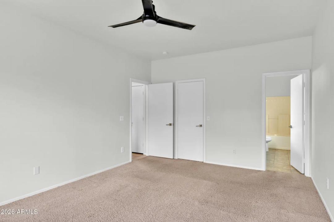 Real Estate Picture 18