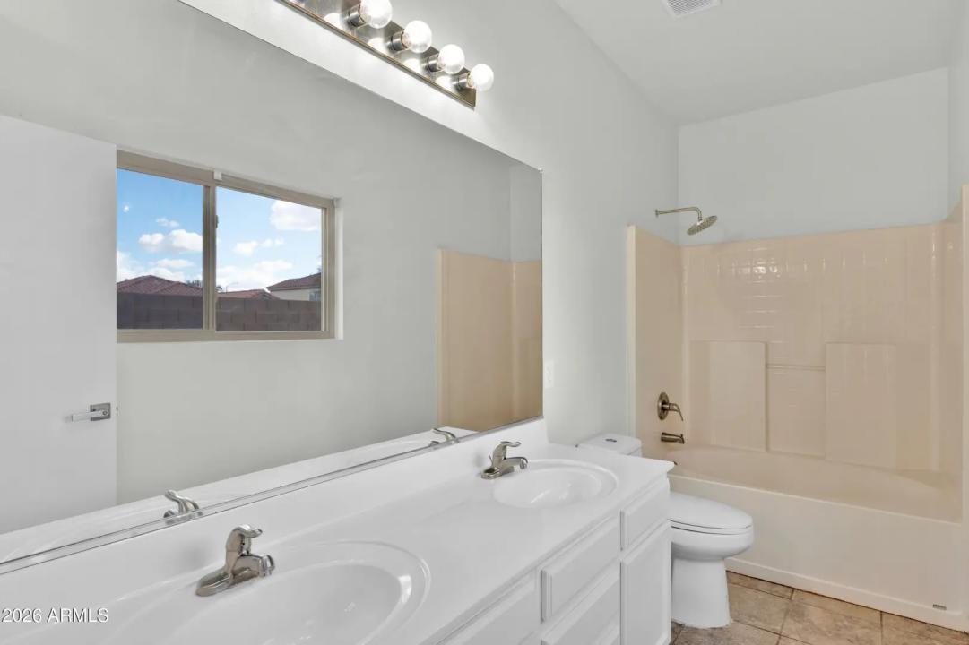 Real Estate Picture 20