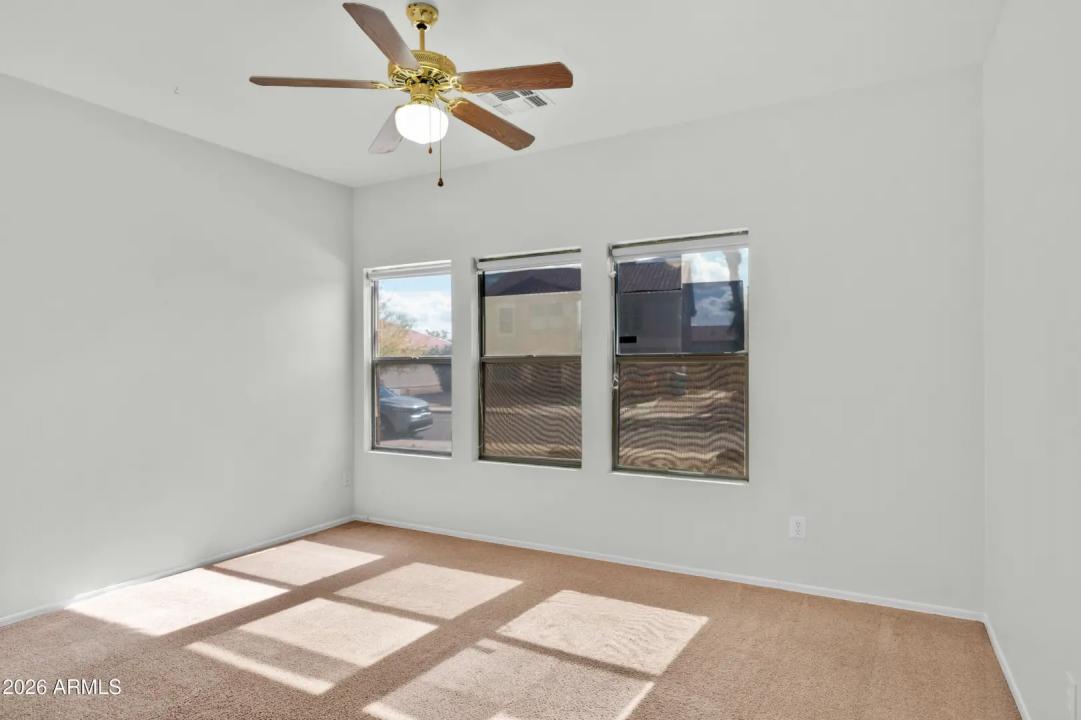 Real Estate Picture 23