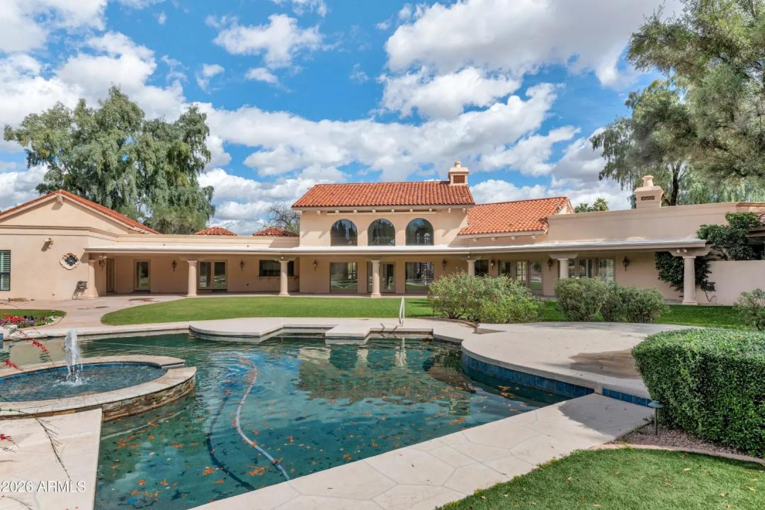 Real Estate Picture 9