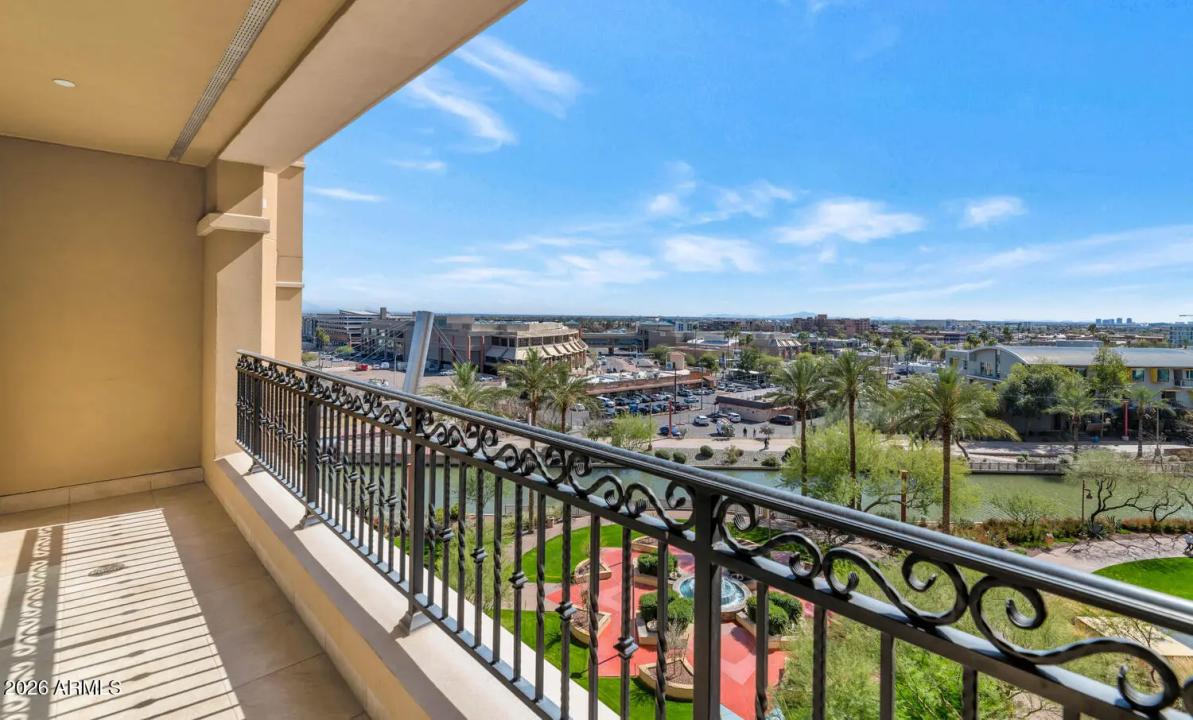 Real Estate Picture 17