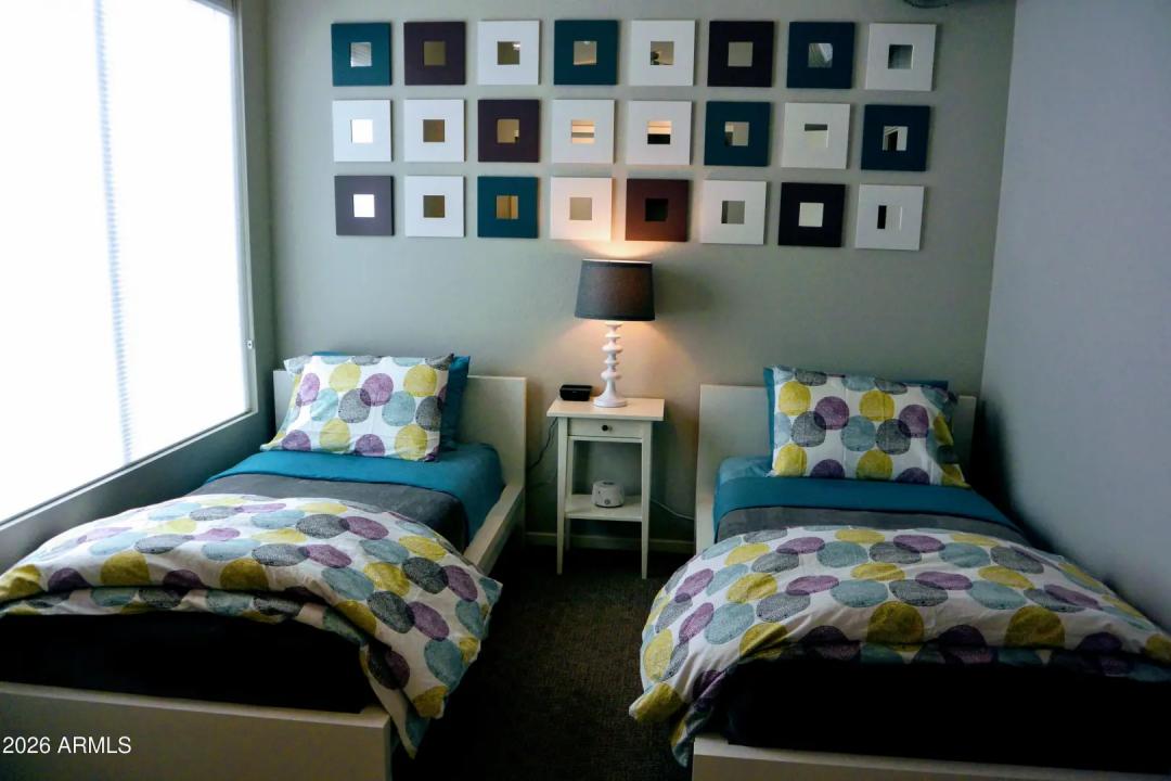 Real Estate Picture 9