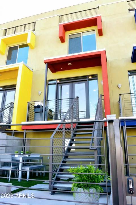 Real Estate Picture 1