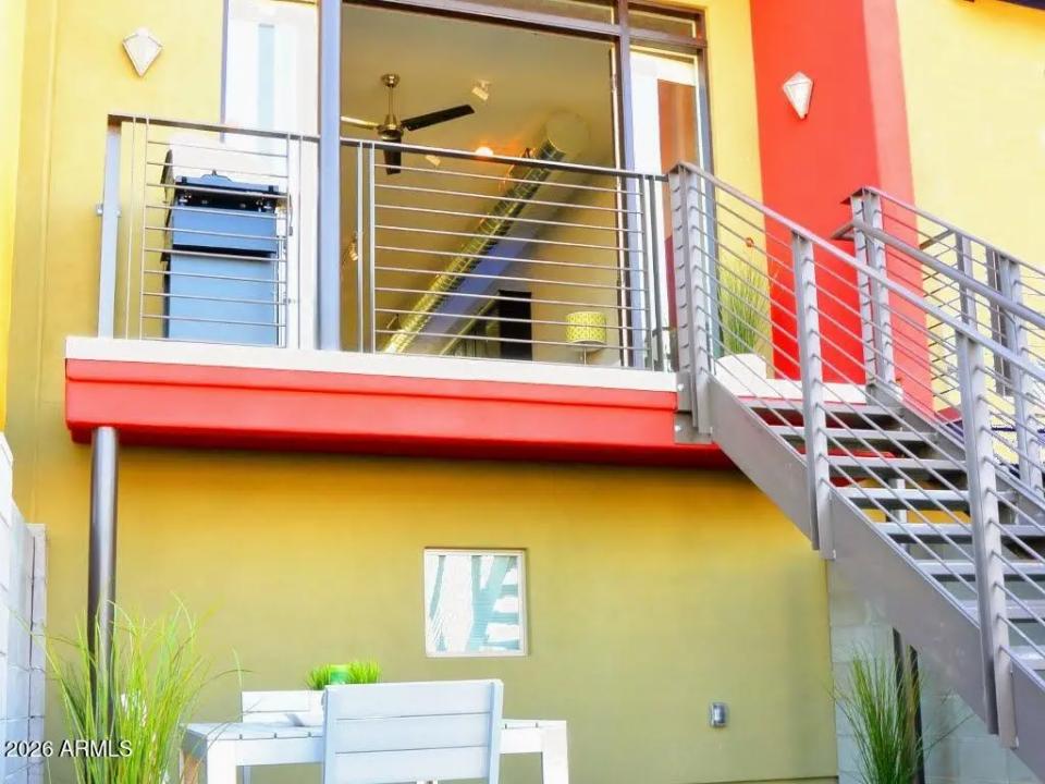 Real Estate Picture 20