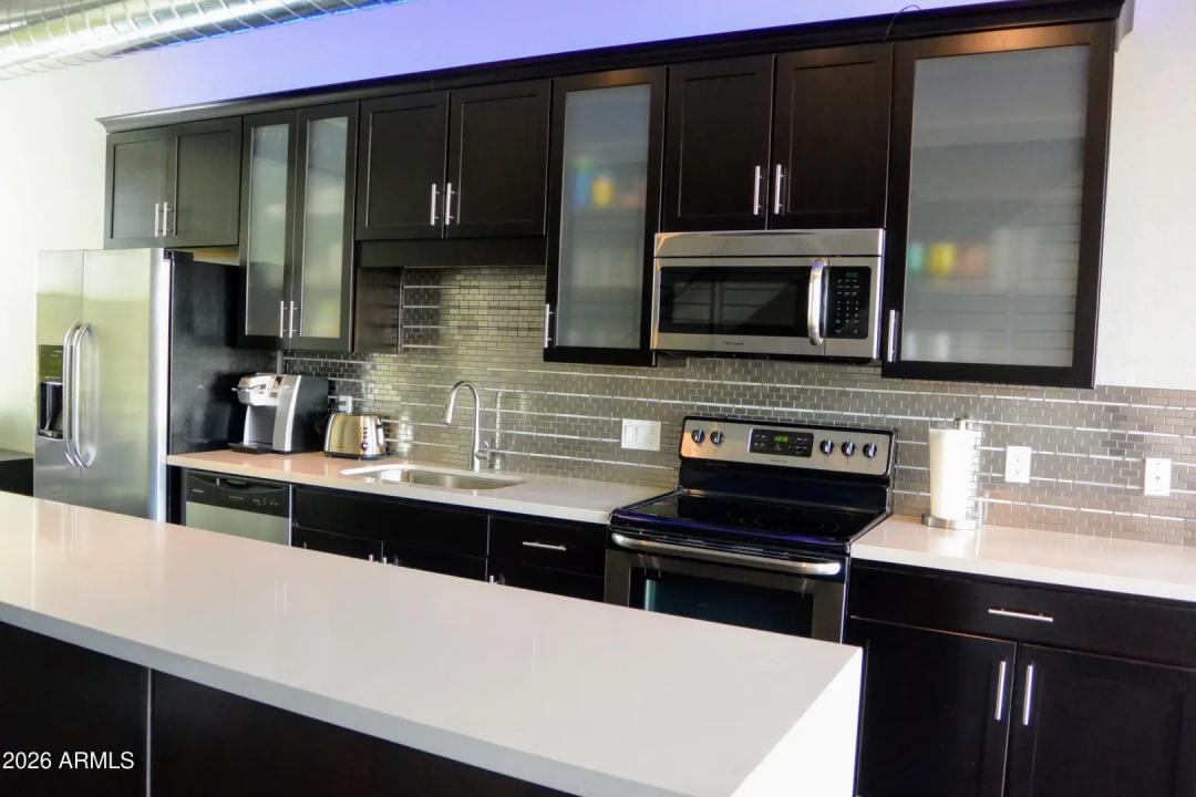 Real Estate Picture 5