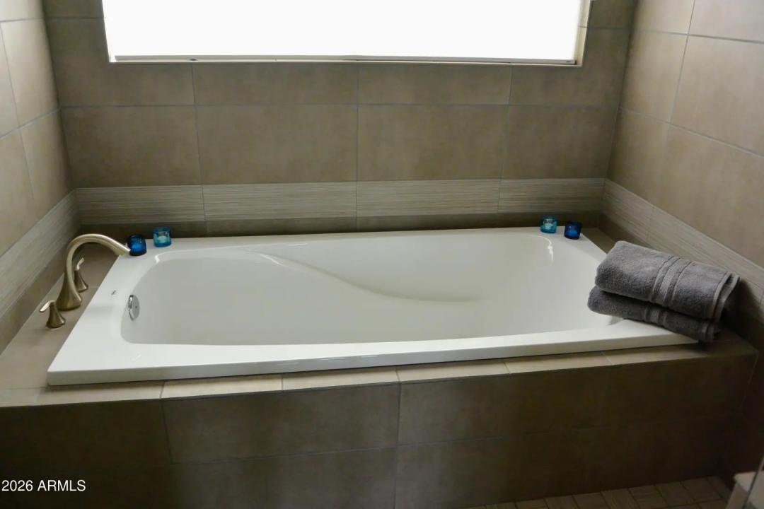 Real Estate Picture 15