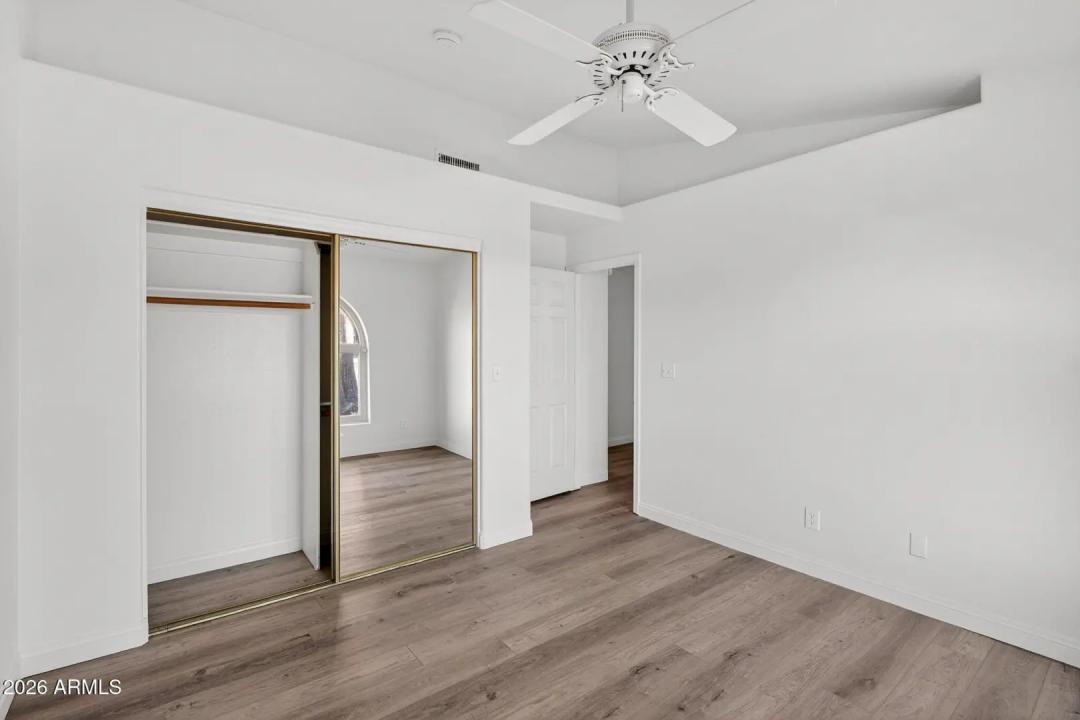 Real Estate Picture 10