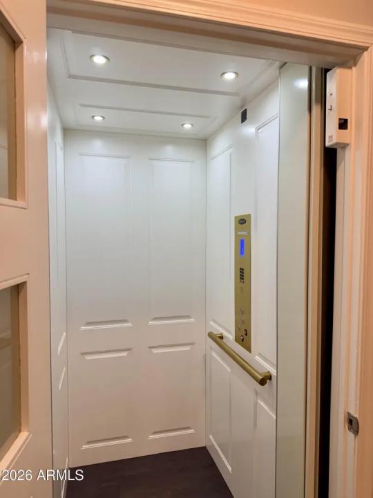 Real Estate Picture 6