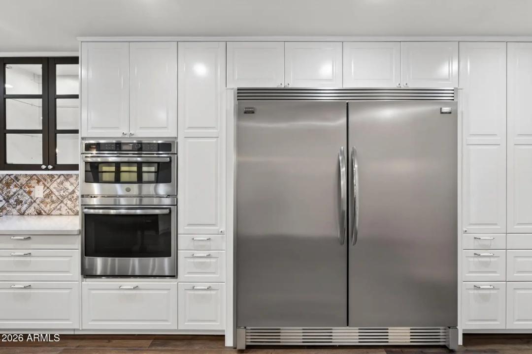 Real Estate Picture 19