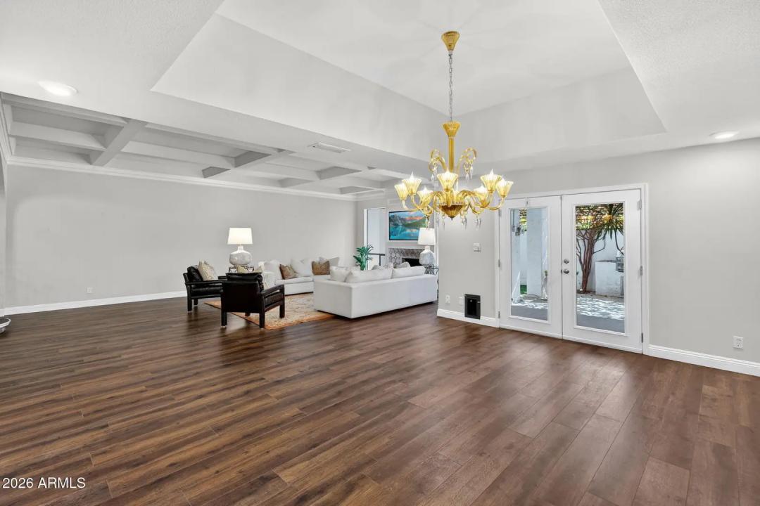 Real Estate Picture 21