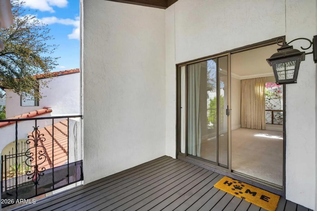 Real Estate Picture 30