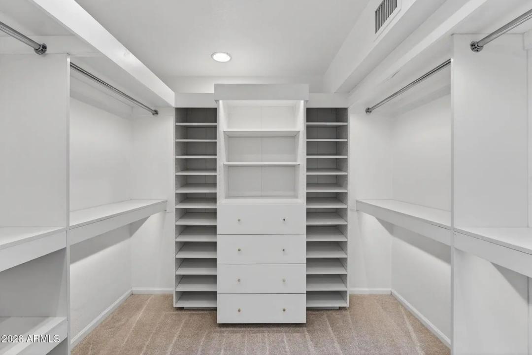 Real Estate Picture 38