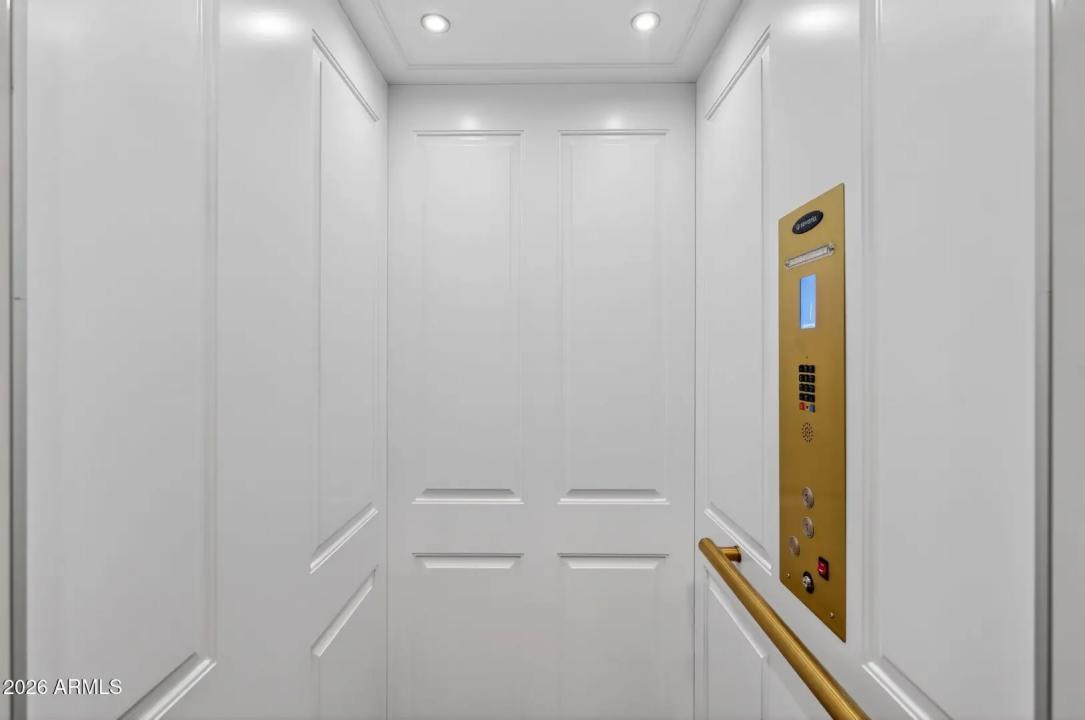 Real Estate Picture 44