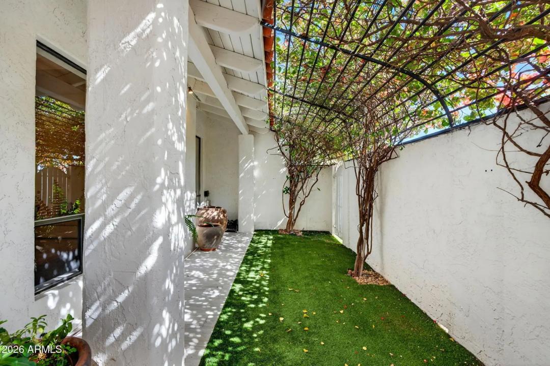 Real Estate Picture 54