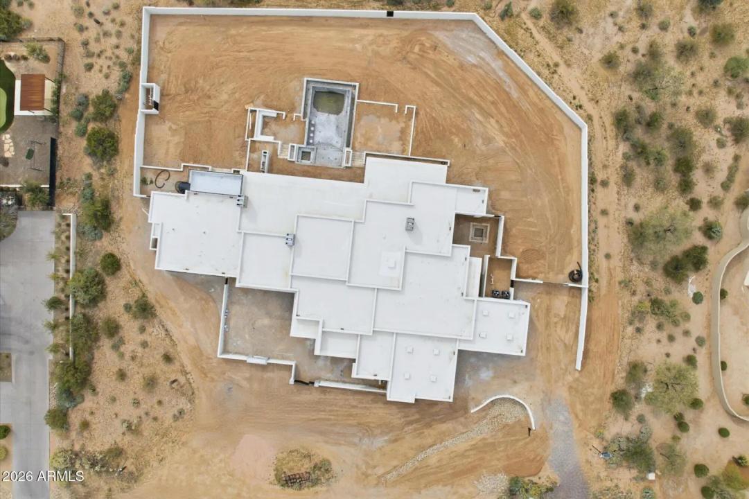 Real Estate Picture 14