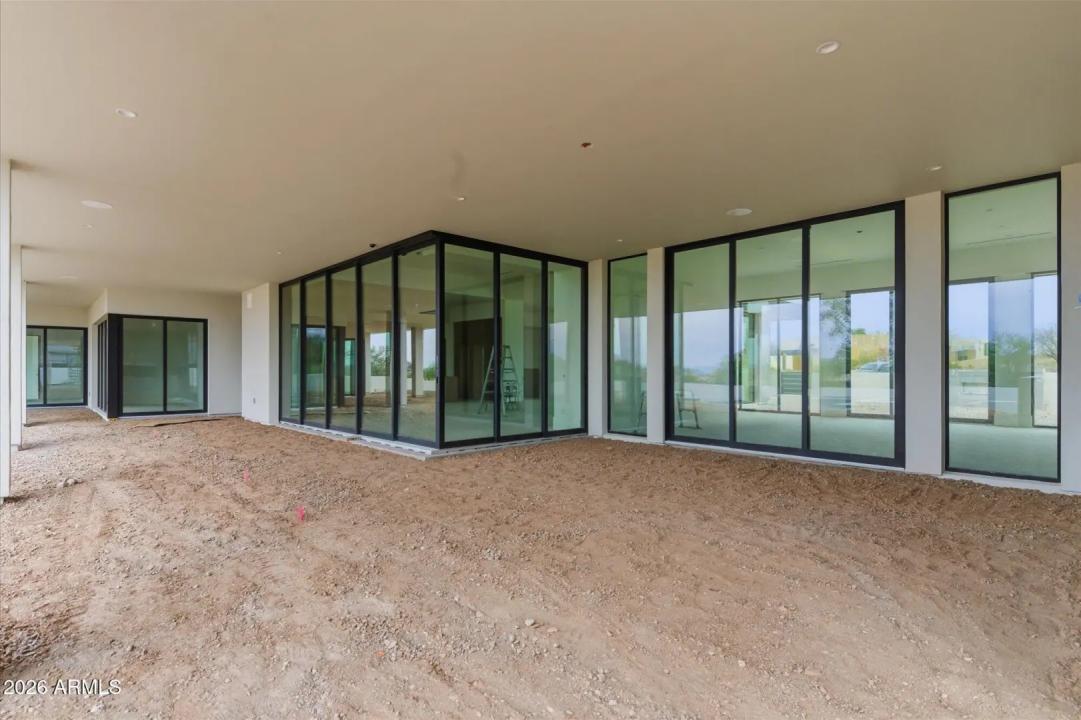 Real Estate Picture 24