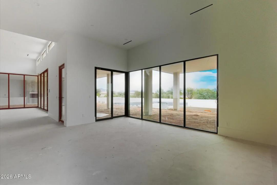 Real Estate Picture 27