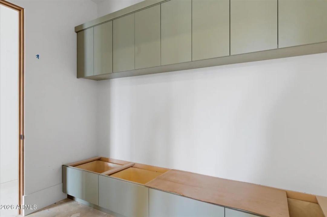Real Estate Picture 50
