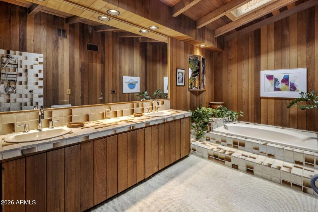 Real Estate Picture 28